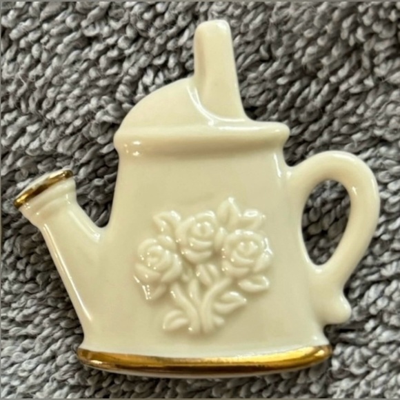 Lenox Jewelry - Lenox Vintage Signed Porcelain Watering Can with Gold Trim Brooch/Pin